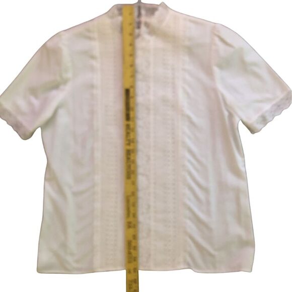 White Lace Victorian Blouse Womens M VTG High Neck Lace Detail Short Puff Sleeve - Picture 12 of 12
